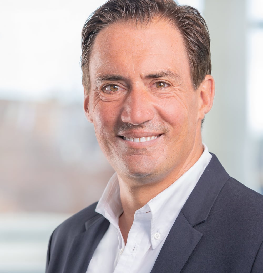 Dr. Julian de Grahl
